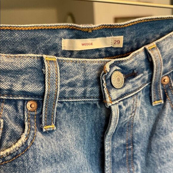 Levi’s Women’s Wedgie Straight Fit Denim Jean Size 29” - Picture 5 of 9
